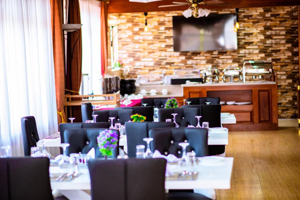 Leyshof Hotel ムワンザ エクステリア 写真