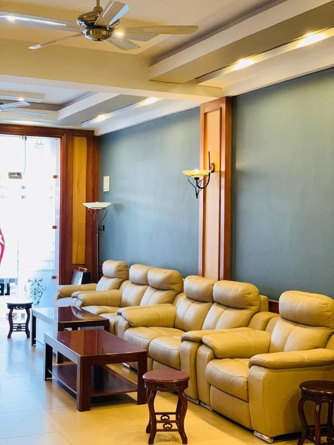 Leyshof Hotel ムワンザ エクステリア 写真