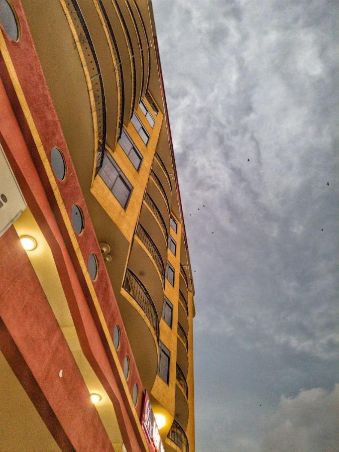 Leyshof Hotel ムワンザ エクステリア 写真